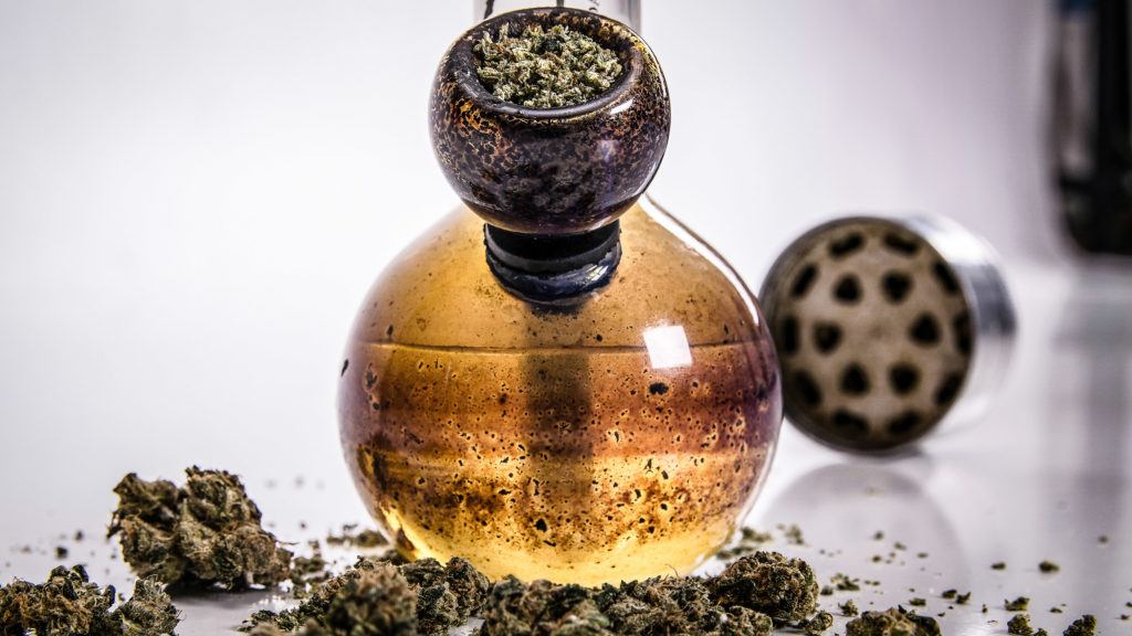 How to Hide the Smell of Smoking Weed - WeedSeedShop