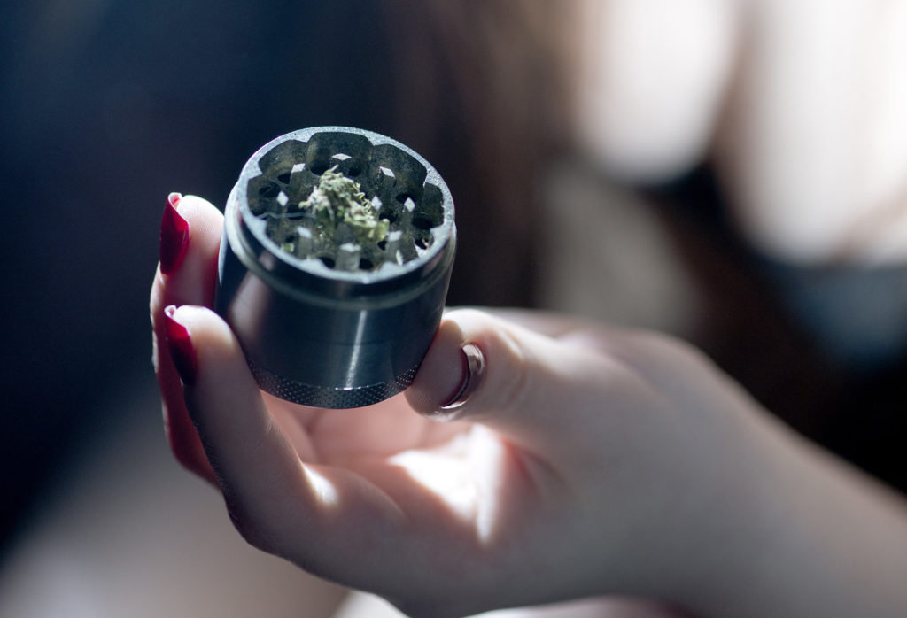 Wat is wietalcohol (cannabis-infusie) en hoe maak je het? - Weed Seed Shop Blog